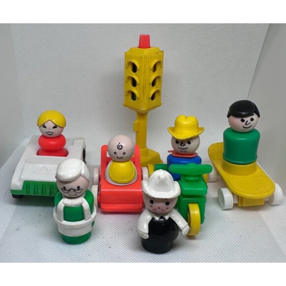 Vintage Fisher-Price Little People Playset Vehicles & Accessories Traffic Imagin - Picture 1 of 13